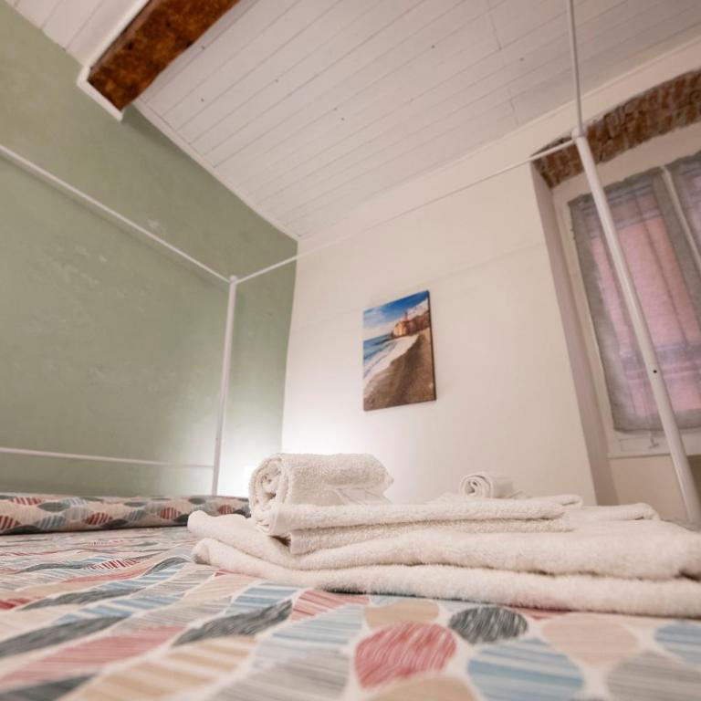 226 - Casa Dell'Orto- Nel cuore del Centro Storico di Genova, 500metri dall'Acquario di Genova - Appartamento con 2 Camere da Letto - 40