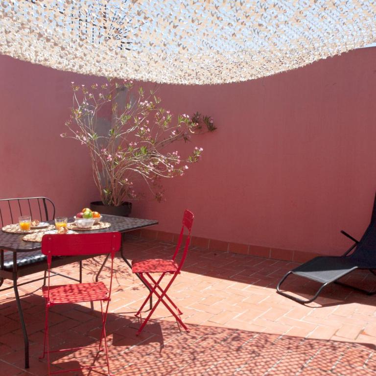 My Address in Plaza Real - One-Bedroom Apartment (2 Adults) - 10