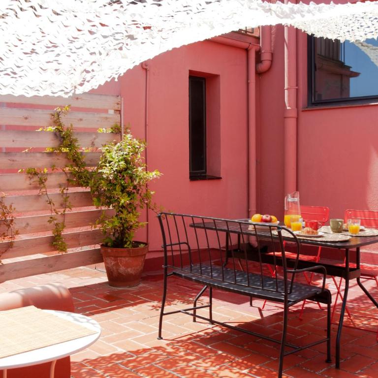 My Address in Plaza Real - Three-Bedroom Apartment - 26