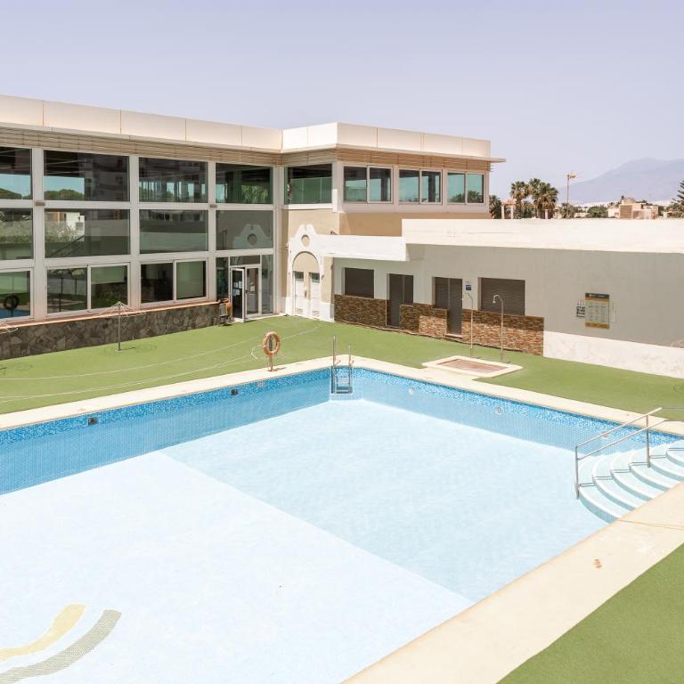 TrendyHomes Gaviotas, playa a un par de minutos andando y aire acondicionado - Two-Bedroom Apartment - 2
