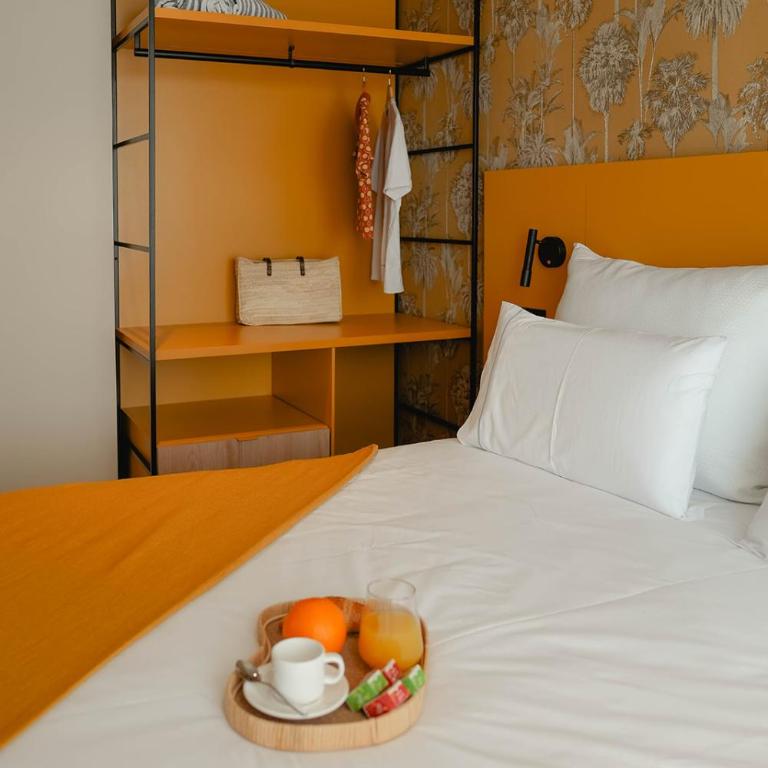 NIU Line - Be Line Group - Two-Bedroom Apartment with Terrace and Sea View - 2