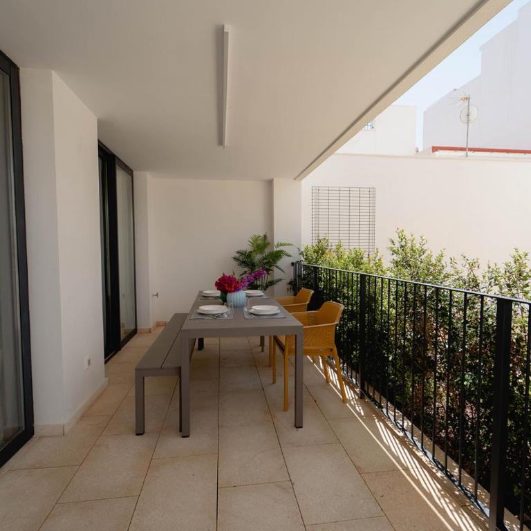 NIU Line - Be Line Group - Planta Baja 2 Habitaciones con Terraza Vista Jardín - 3