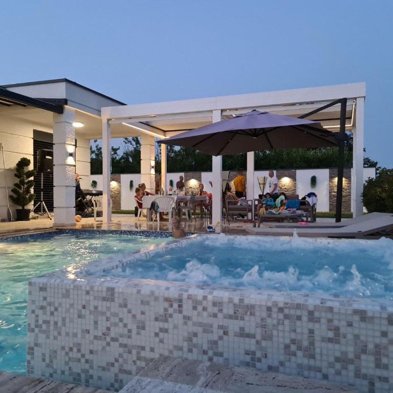 Harmony house with POOL - Vila sa 3 Spavaće Sobe - 1