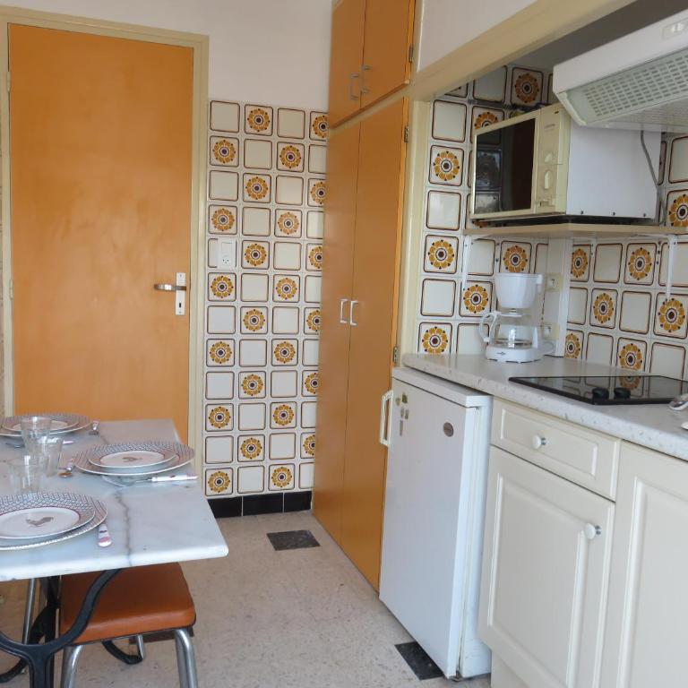Studio bord de mer avec terrasse et parking - Le Géranium - Appartement 1 Chambre - 13