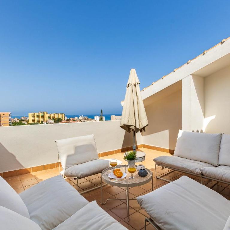 Marysol 32 By IVI Real Estate - Three-Bedroom Apartment - 13
