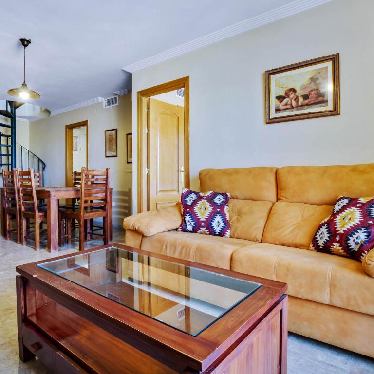 Marysol 32 By IVI Real Estate - Three-Bedroom Apartment - 14