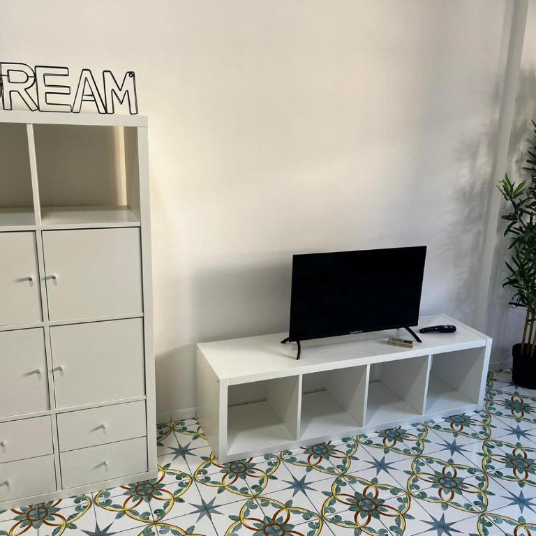 Casa Vacanze D'Aste by ACS HOLIDAYS - Appartamento con 2 Camere da Letto - 2