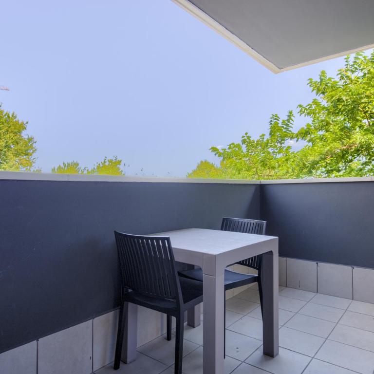 Arena 20 Suites - Apartment with Terrace - 7