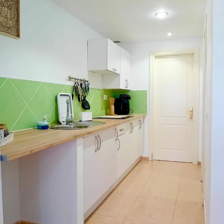 Fuerteventura Apartments Corralejo - Deluxe One-Bedroom Apartment with Garden View - 5