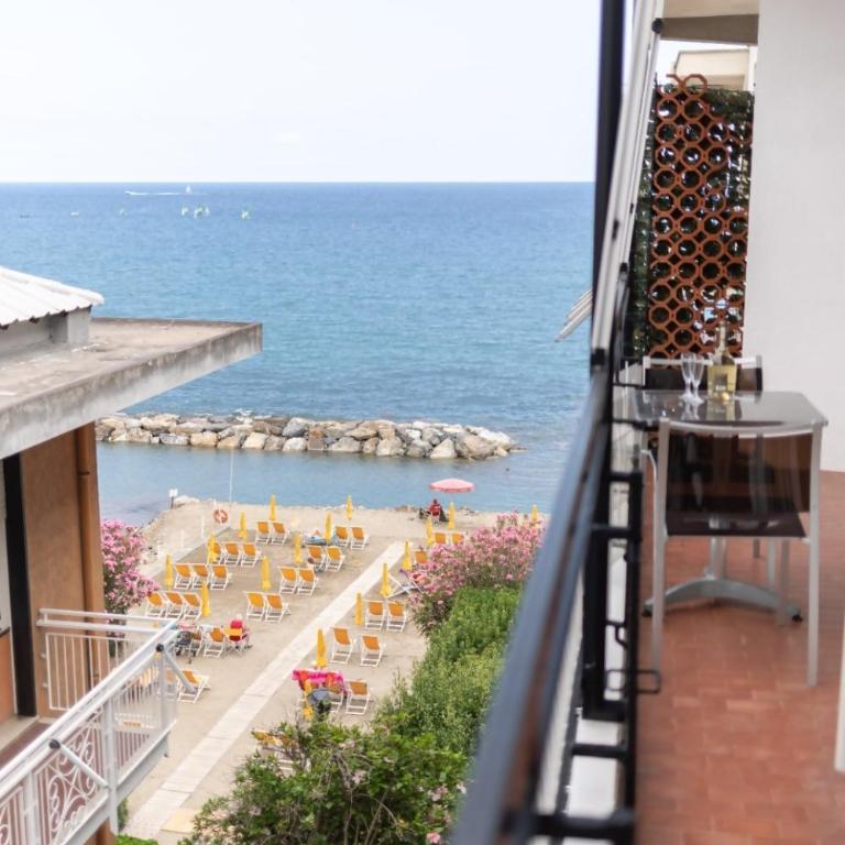 25trilocale Vista Mare e spiaggia Amazzonia style - Apartment mit 1 Schlafzimmer - 18