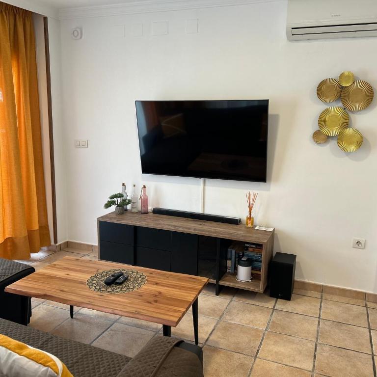 Albir Calle Pau Casals - Two-Bedroom Apartment - 16