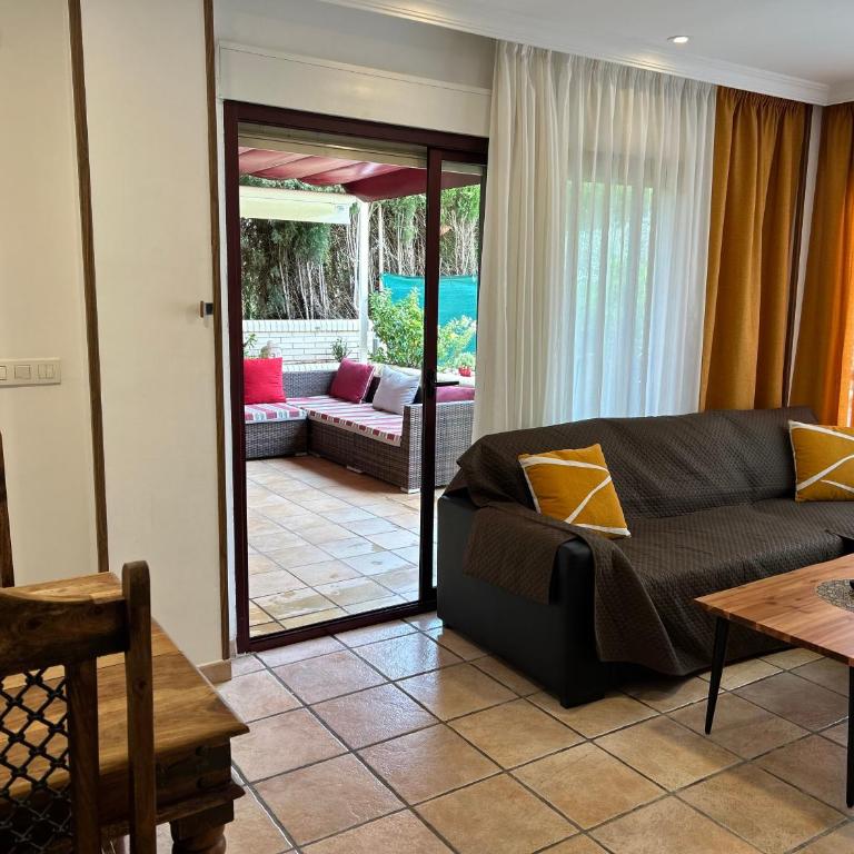 Albir Calle Pau Casals - Two-Bedroom Apartment - 17
