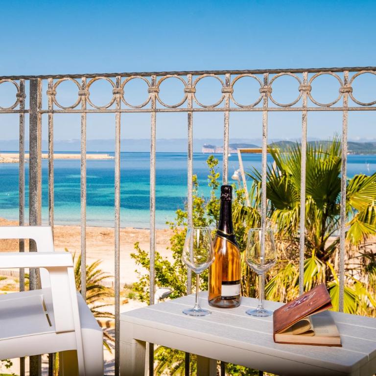 Hotel Il Gabbiano - Camera Matrimoniale con Balcone e Vista Mare Frontale - 4