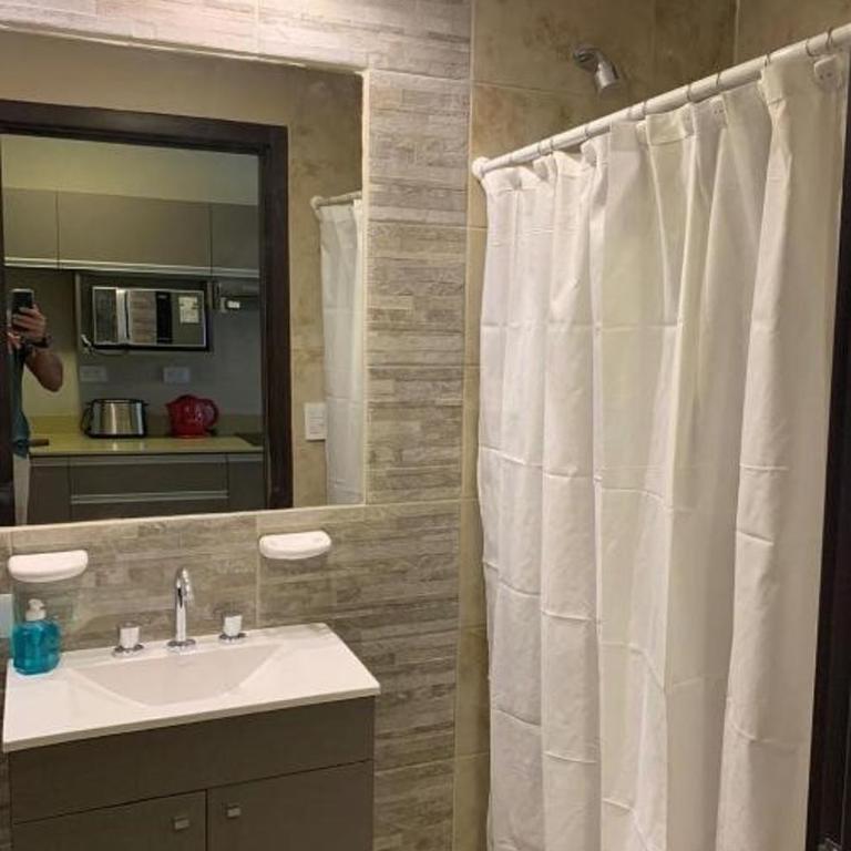 Apart Casa De Playa Premium - Estudio con cama extragrande y sofá cama - 2