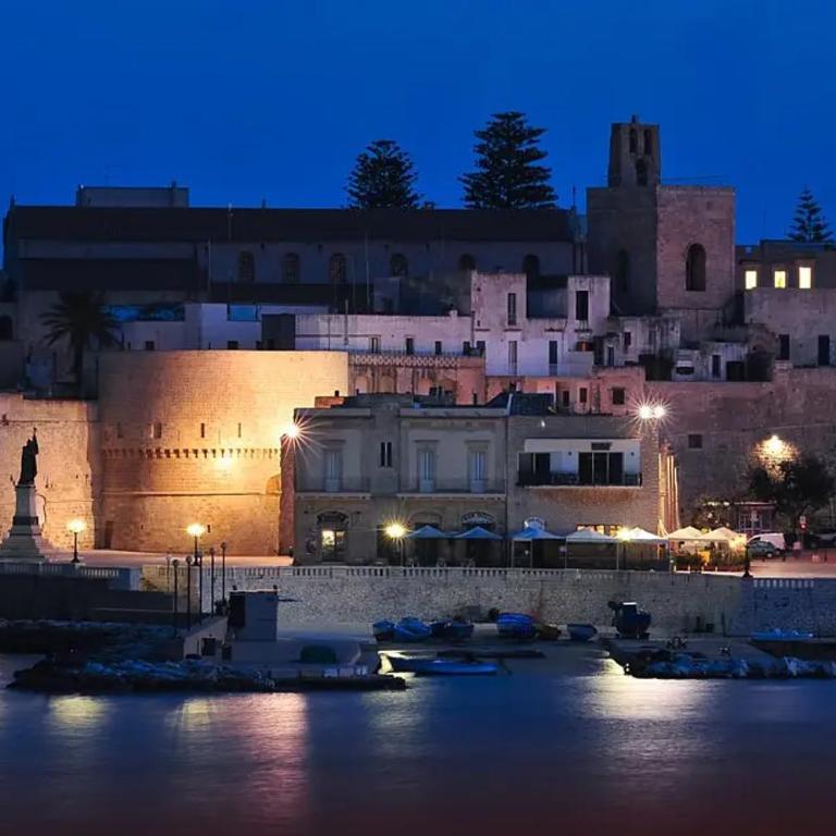 Family Suite Blu Salento - Three-Bedroom Apartment - 5