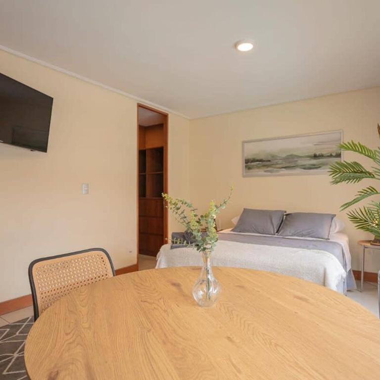 Descubre el Encanto de Las Condes en este Studio - Estudio - 7