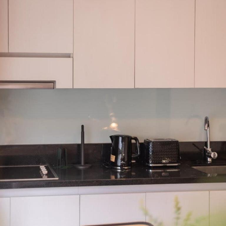 Descubre el Encanto de Las Condes en este Studio - Estudio - 8