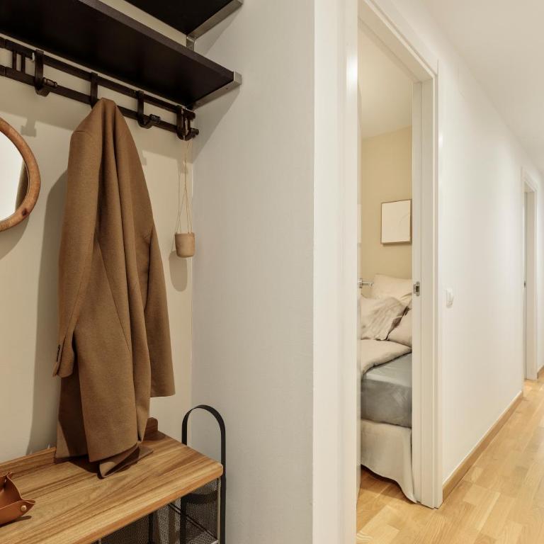 Cerca de la Playa y El Born, con Piscina - Two-Bedroom Apartment - 17