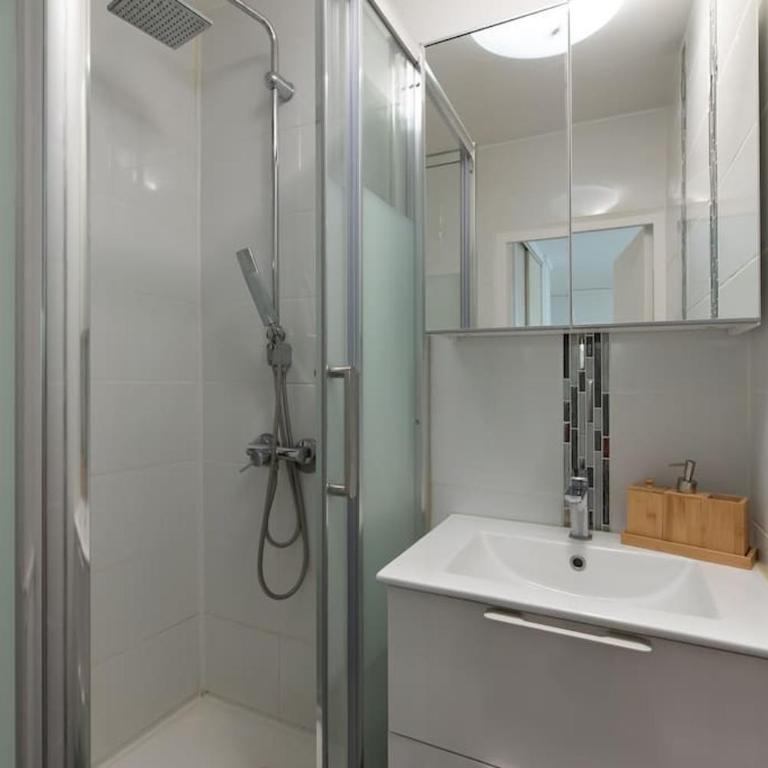 Appartement rénové pour 6 avec parking - Appartement 3 Chambres - 24