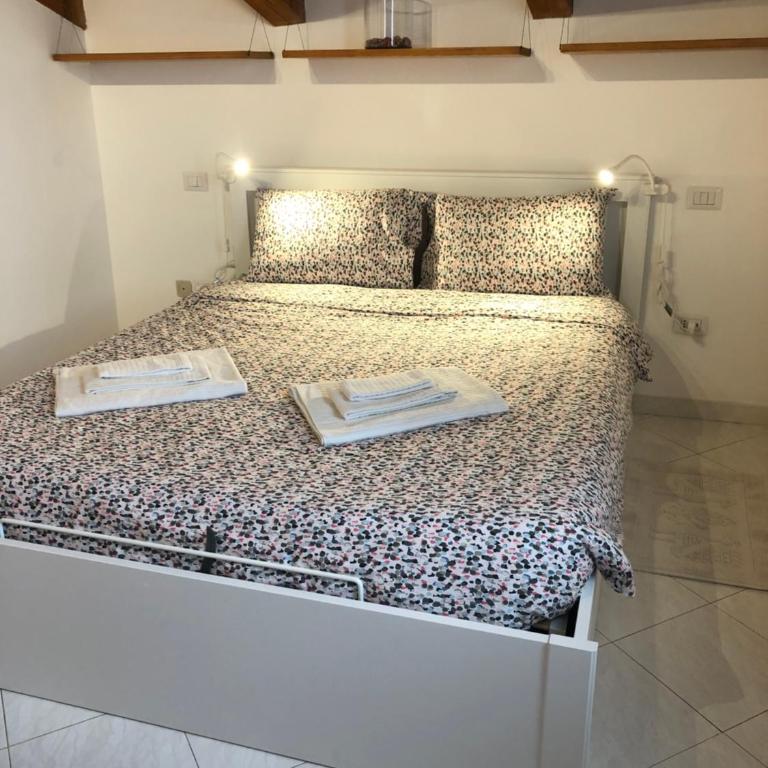 Deliziosa mansarda nel quartiere Marina - Cagliari Q8577 - Appartamento con 1 Camera da Letto - 2