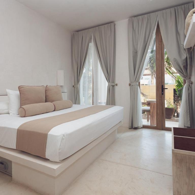 Suites Panamera - Balcony Room Superior - 1
