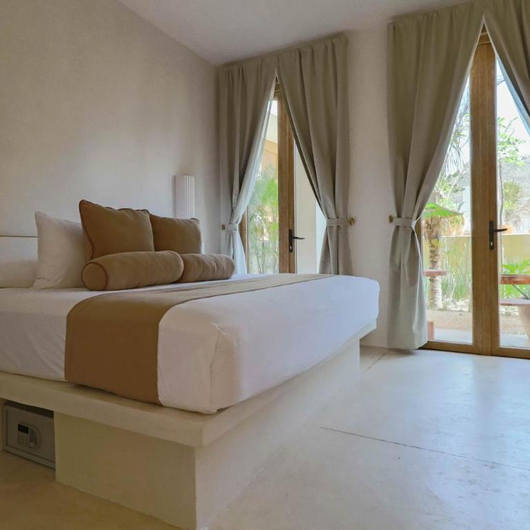 Suites Panamera - Balcony Room Superior - 10