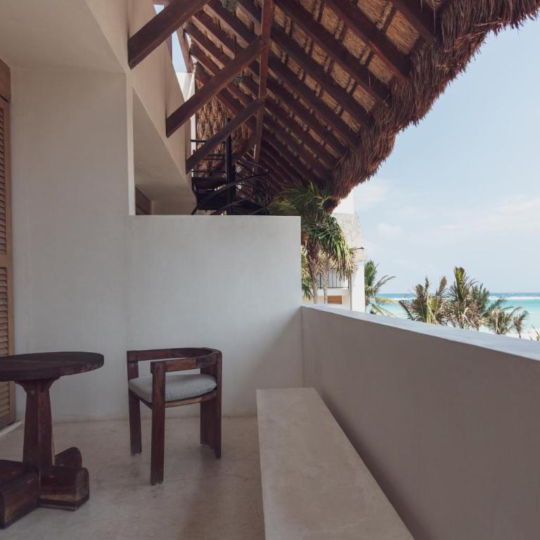 Suites Panamera - Atrium Room Superior - 8