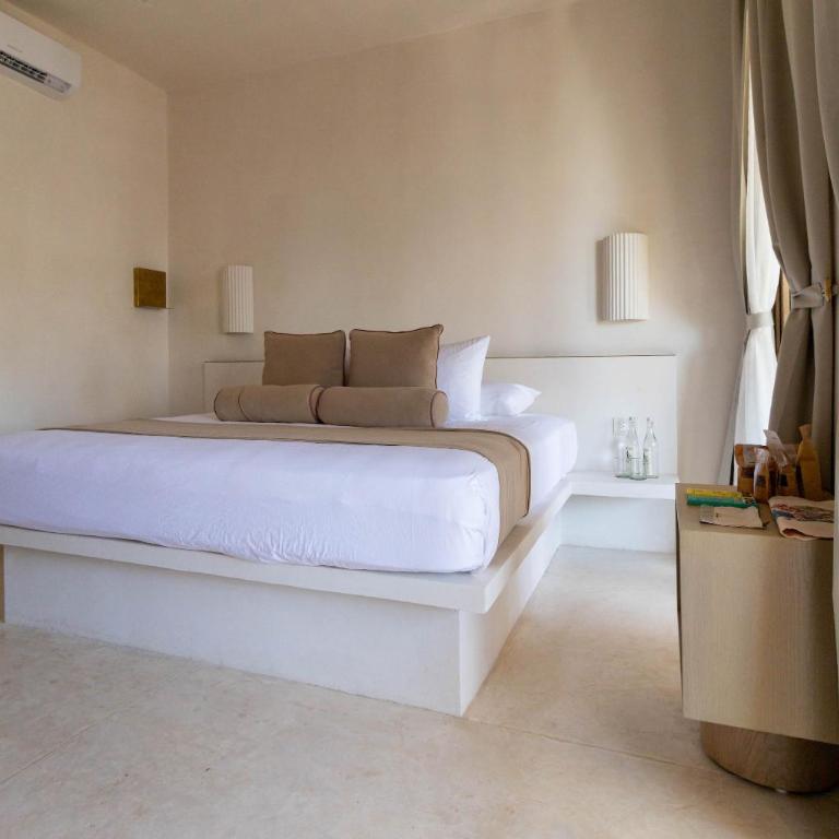 Suites Panamera - Atrium Room Superior - 14