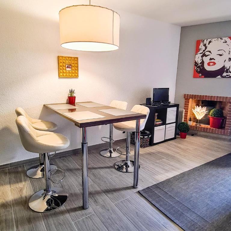 Ferienwohnung nahe Strand, Stadt und Yachthafen - frisch renoviert - Apartamento de 1 dormitorio - 4