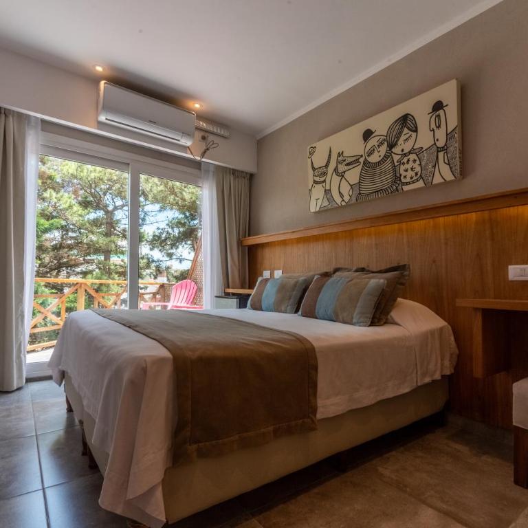 Romina Art Hotel - Habitación Cuádruple con balcón - 1