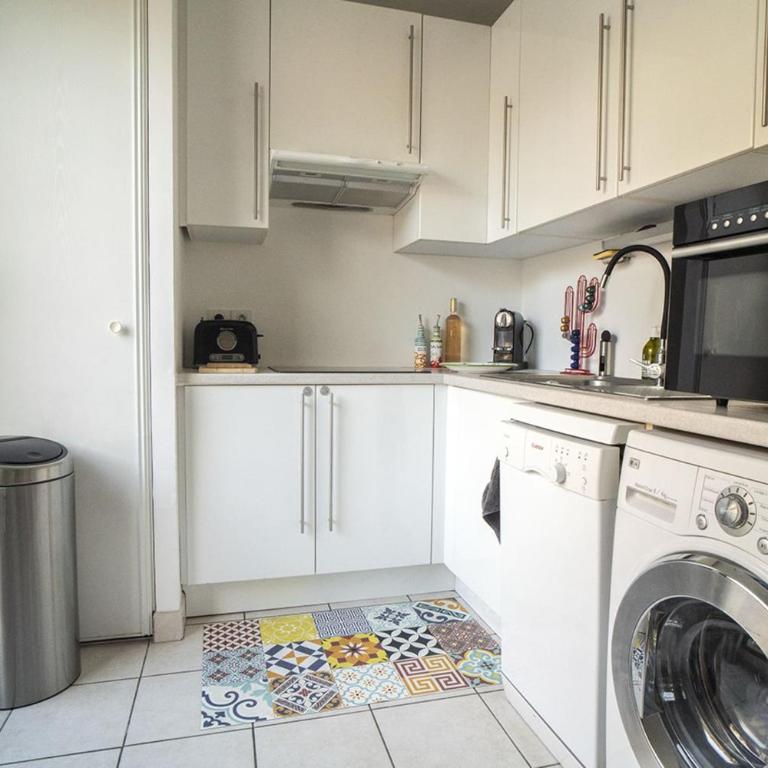 LUMINEUX 37m pour 2 avec BALCON à Paris! - Appartement - 6