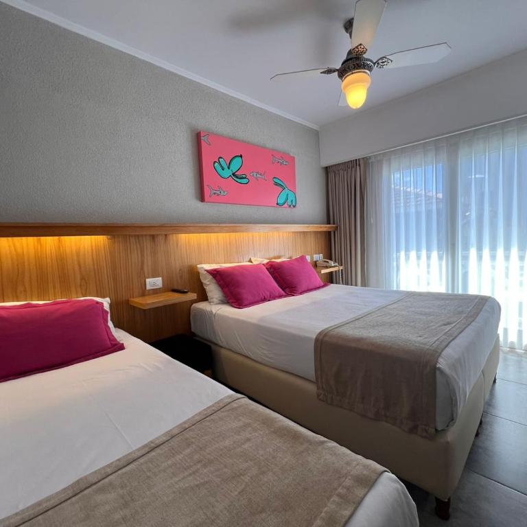 Romina Art Hotel - Habitación Triple Superior con vistas al mar - 2