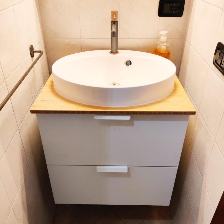 La dépendance nel verde - Camera Matrimoniale con Bagno Privato - 17