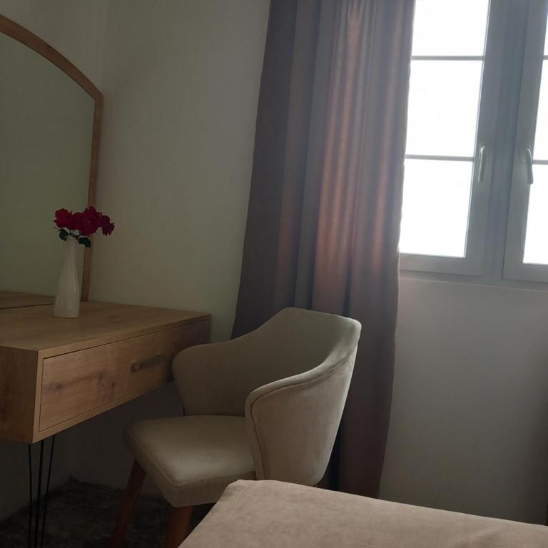 Haus Carla - Two-Bedroom Family Apartment - 10