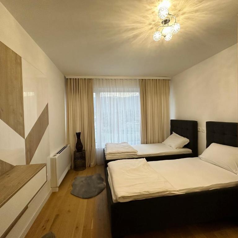 River Walk - Luxury VIP Apartment Ilidža - Two-Bedroom Apartment with Resort View - 12
