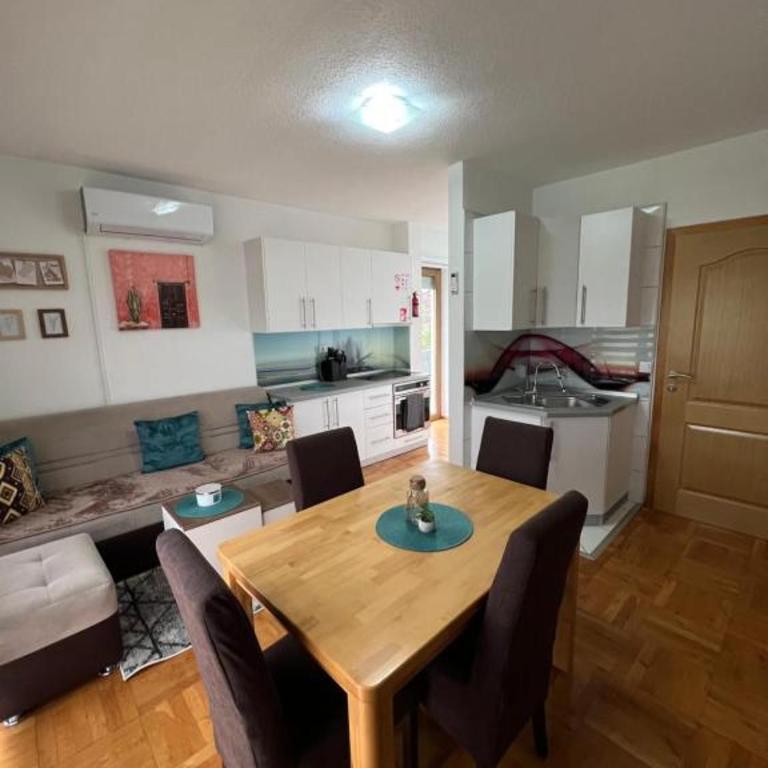 Teal Apartments - Two-Bedroom Apartment - 4