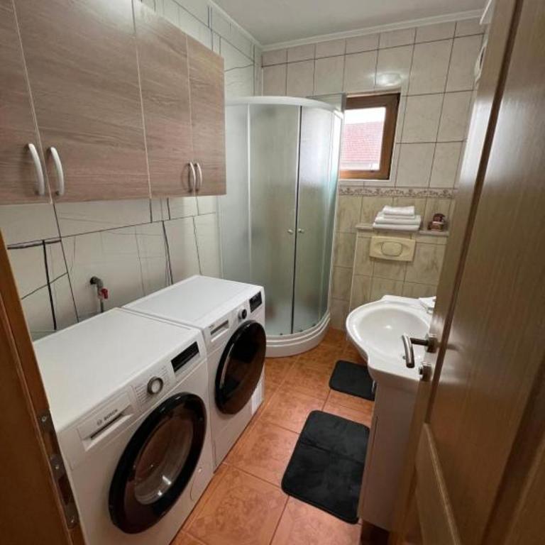 Teal Apartments - Two-Bedroom Apartment - 7