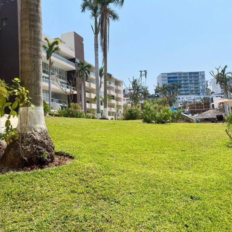 Espectacular departamento a pasos de costera - Apartamento de 3 dormitorios - 26