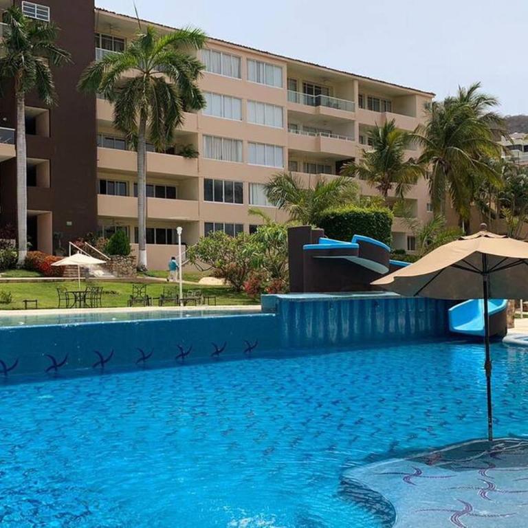 Espectacular departamento a pasos de costera - Apartamento de 3 dormitorios - 30