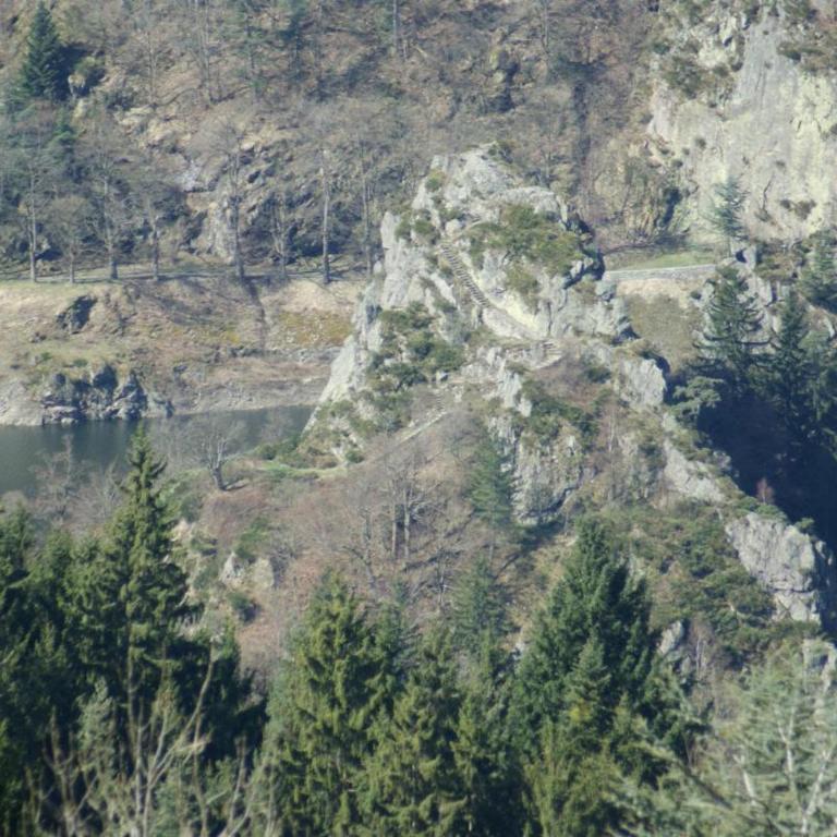 Gîte confortable avec vue imprenable près de Saint-Étienne - FR-1-496-38 - Maison de Vacances (4 Adultes) - 22
