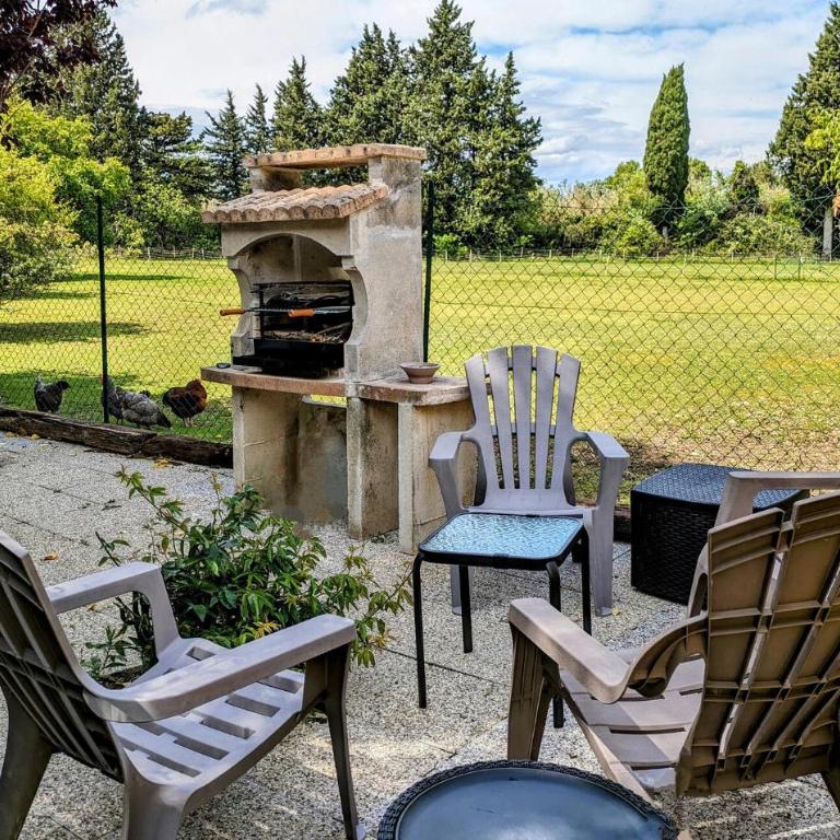 Amazing Home In Carpentras With Private Swimming Pool, Can Be Inside Or Outside - Maison de Vacances 1 Chambre - 7