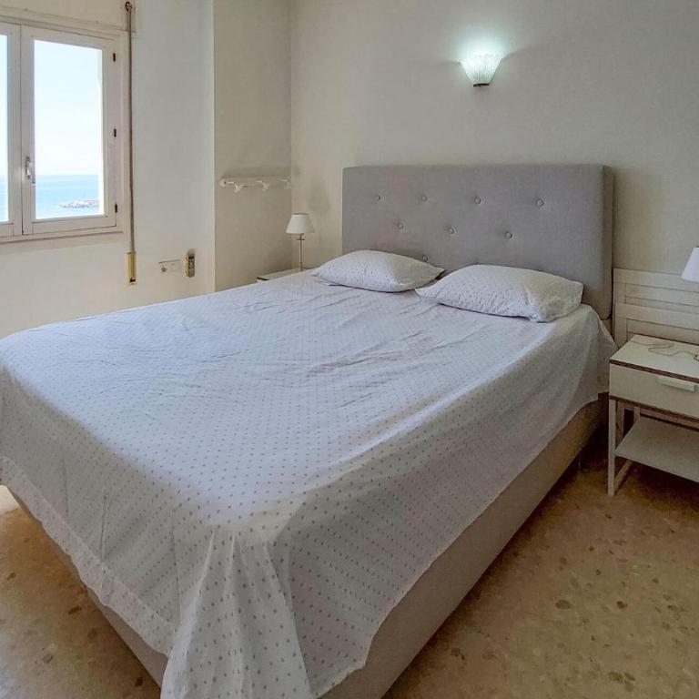 Cozy Apartment In Fuengirola With Wifi - Two-Bedroom Apartment - 7