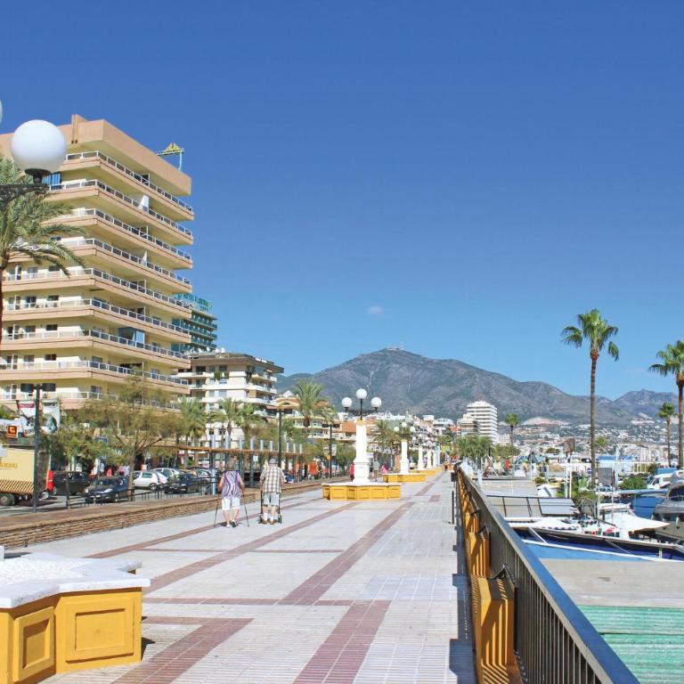 Cozy Apartment In Fuengirola With Wifi - Two-Bedroom Apartment - 21