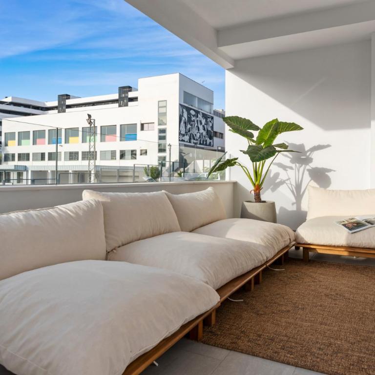 Modern 3-bedroom family apartment Estepona Centre - Three-Bedroom Apartment - 17