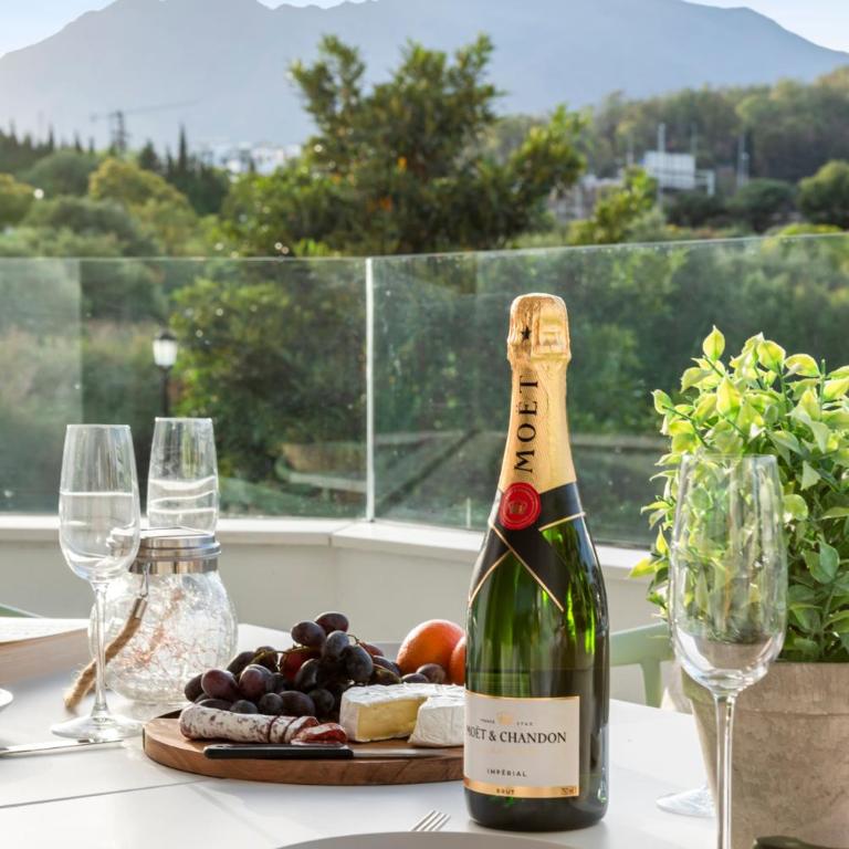 Modern 3-bedroom family apartment Estepona Centre - Three-Bedroom Apartment - 19