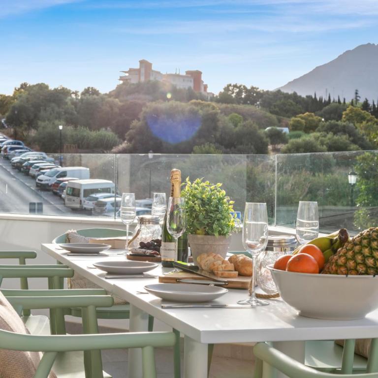 Modern 3-bedroom family apartment Estepona Centre - Three-Bedroom Apartment - 2