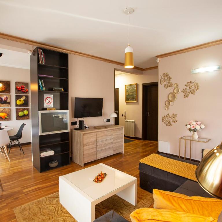 Goldy - One-Bedroom Apartment - 3