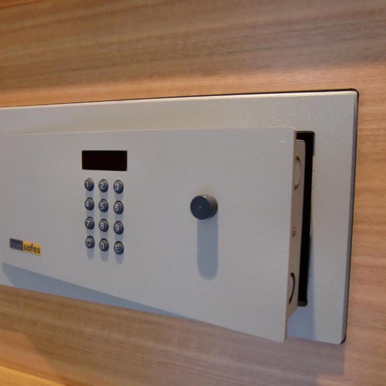 Hotel Barcelona Universal - Standard Double or Twin Room - 8