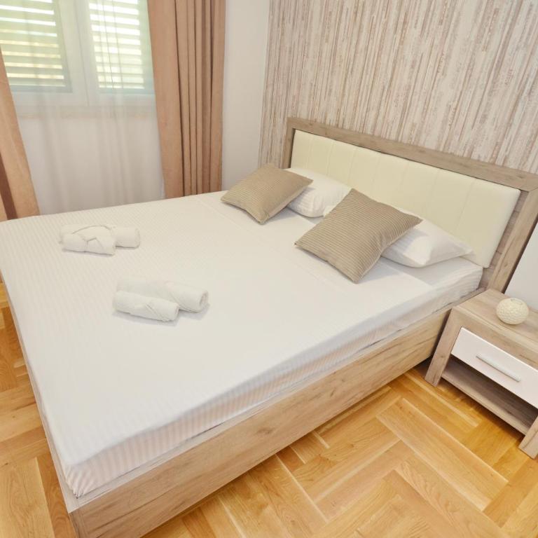 Discovery Point Apartments - One-Bedroom Apartment - 13