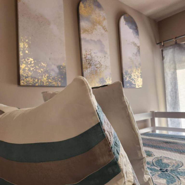 Ático esquinero con preciosas vistas al Valle del Este Golf con piscina comunitaria! - Apartamento de 3 dormitorios - 55